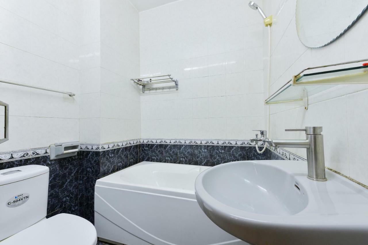 Oyo 216 Alisa Hotel Hanoi Luaran gambar