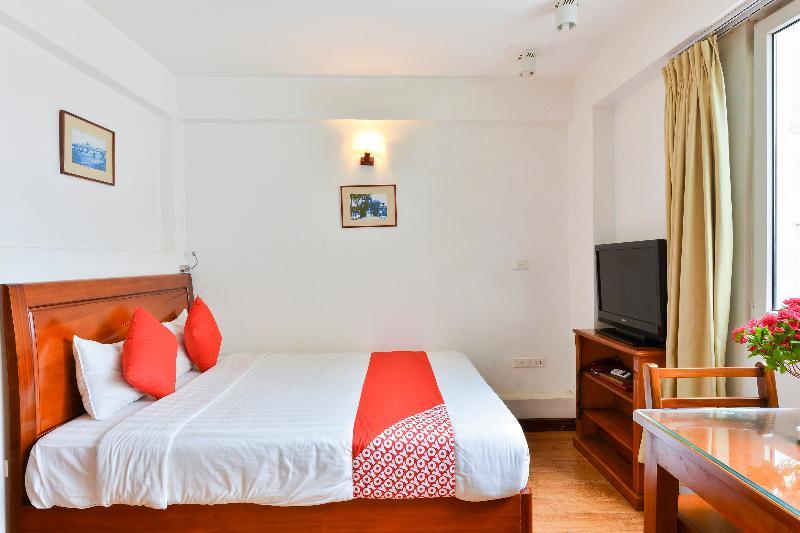 Oyo 216 Alisa Hotel Hanoi Luaran gambar